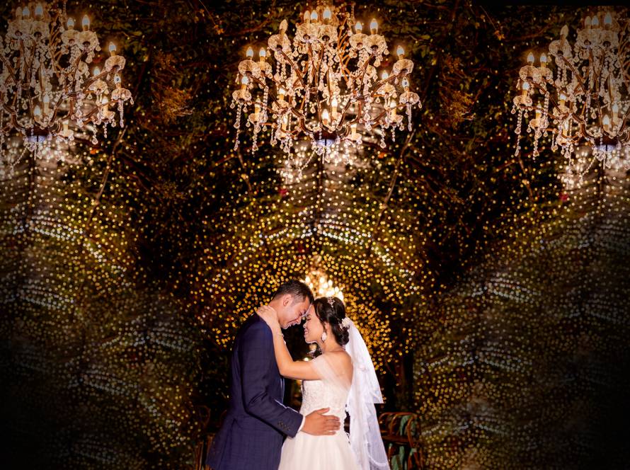 Best Time of Year to Photograph a Wedding
