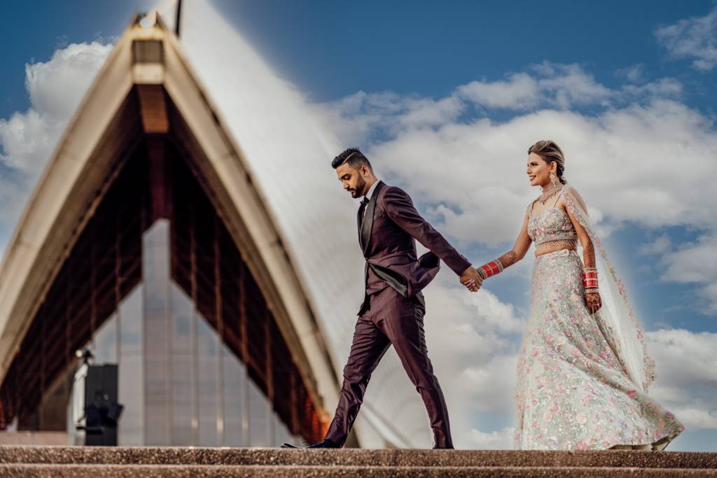The Pros and Cons of Weekday Weddings