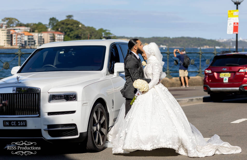 Turkish wedding photography with cute couple poses