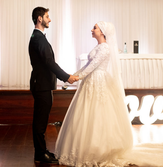 Wedding Promise for turkish wedding with couple poses 