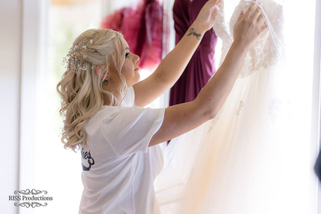 The Bride’s Quiet and Emotional Exchange With Her Wedding Gown