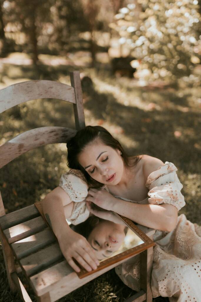 Artistic Poses for Portrait photoshoot