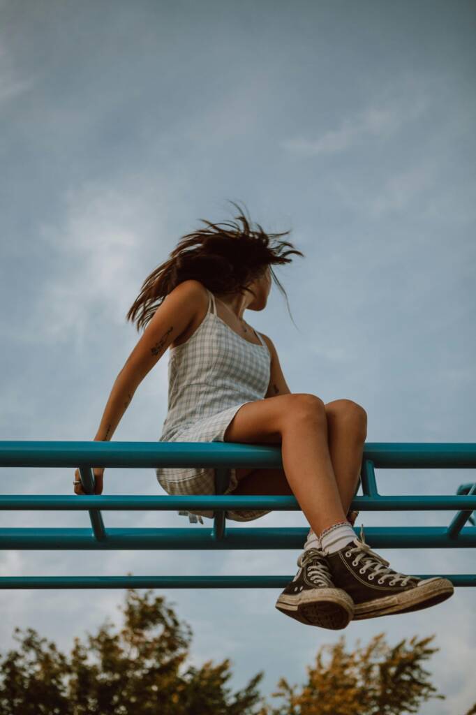 Faceless portrait photography ideas
