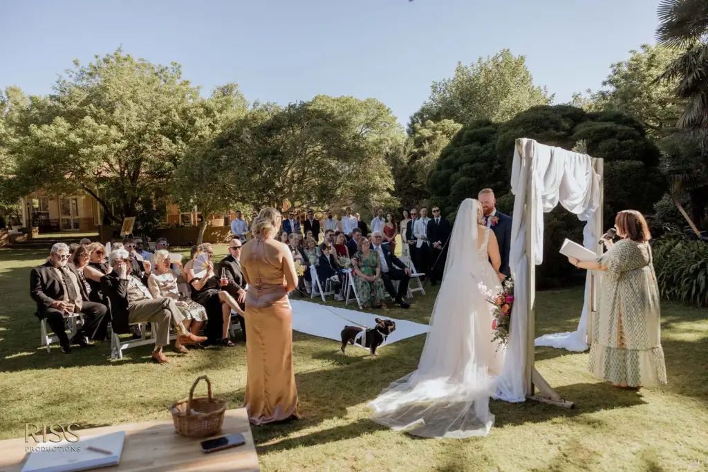 tamara-callan-linton-gardens-wedding