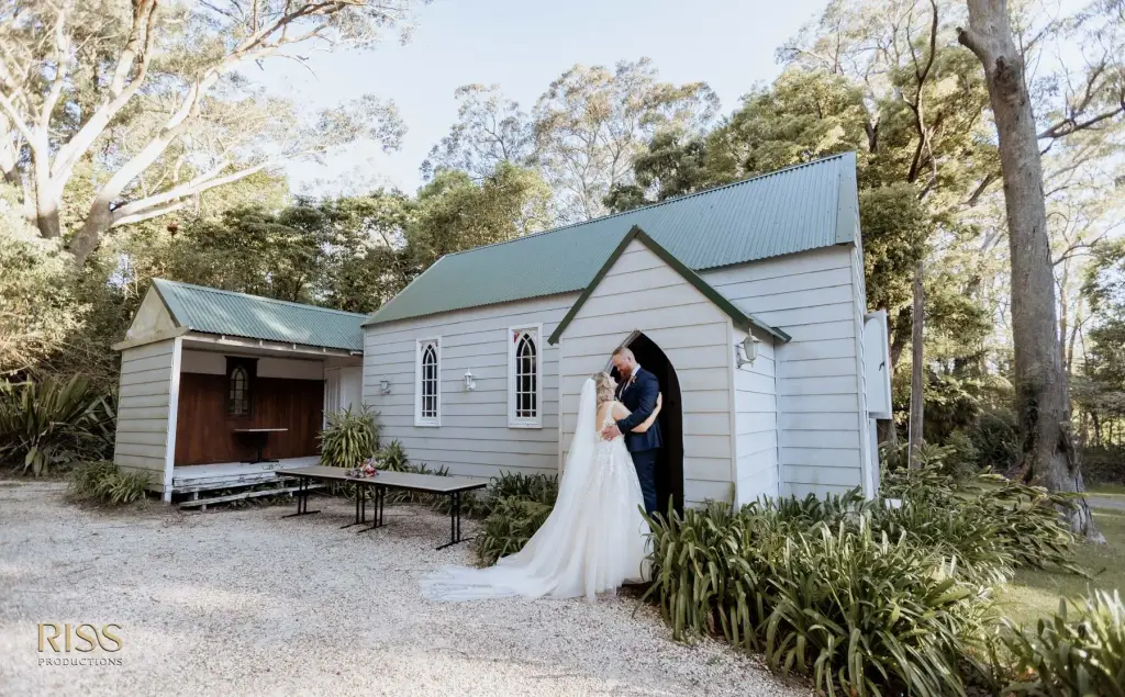 tamara-callan-linton-gardens-wedding