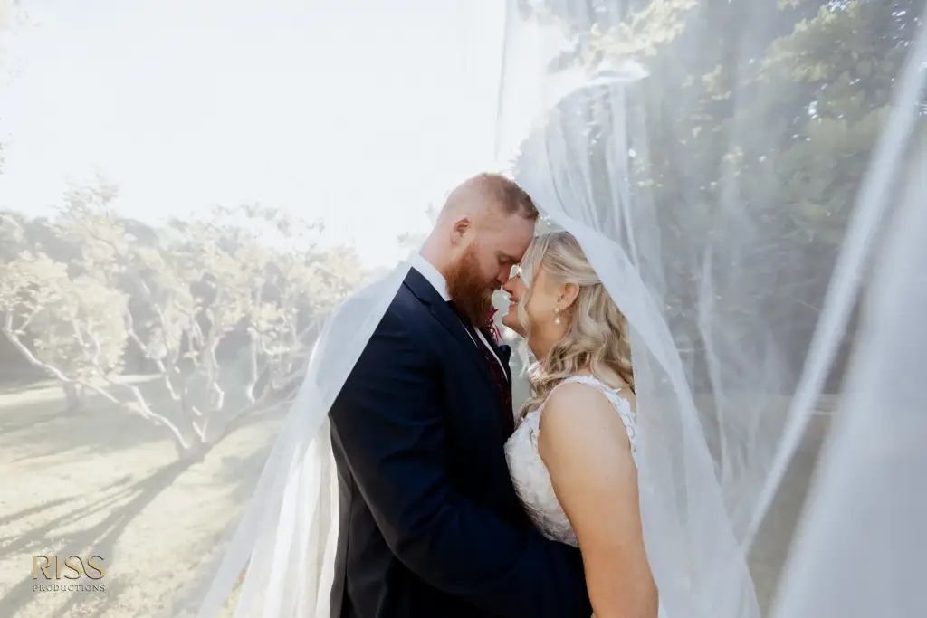 tamara-callan-linton-gardens-wedding
