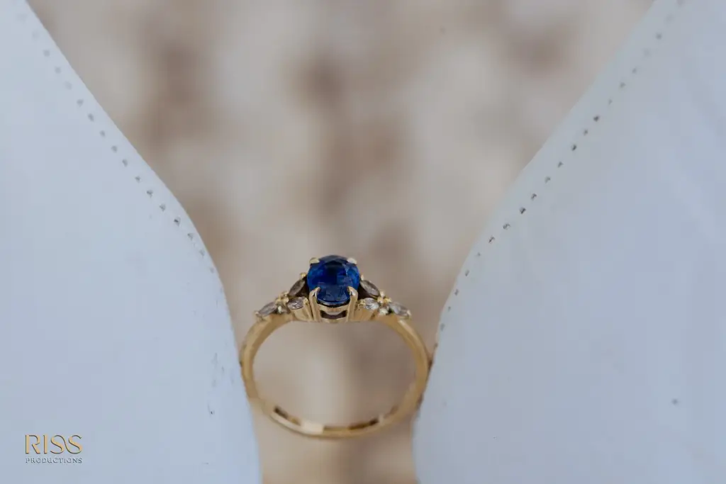 wedding-ring-tamara-callan-linton-gardens-wedding