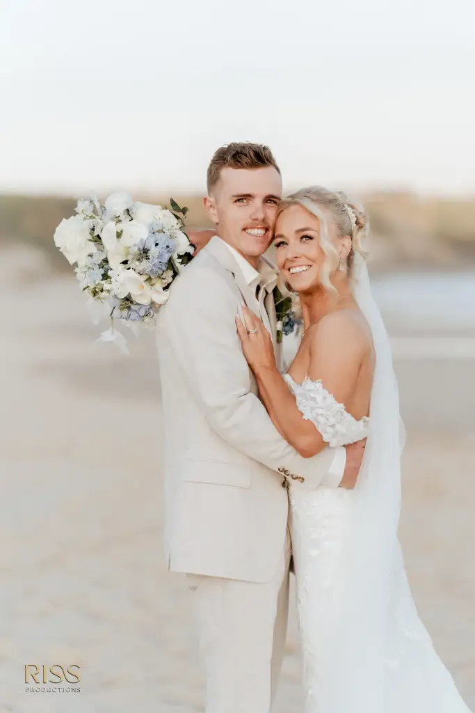Casey-cameron-central-coast-soldiers-beach-wedding