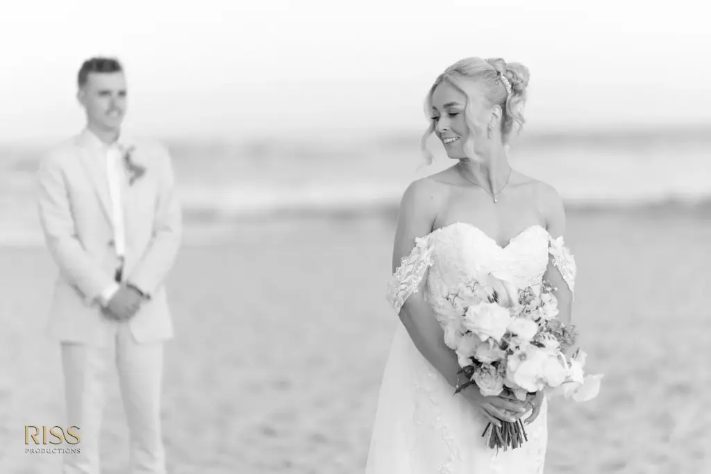 Casey-cameron-central-coast-soldiers-beach-wedding