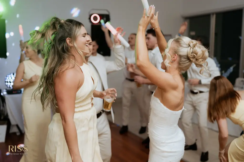 Casey-cameron-central-coast-soldiers-beach-wedding