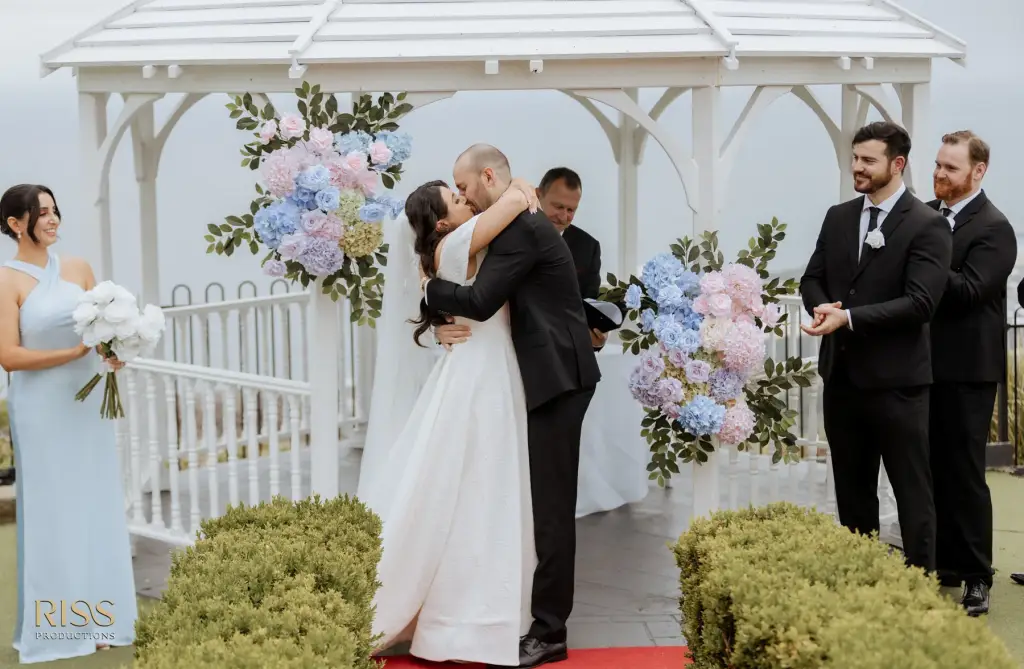 panorama-house-wedding-tania-andrew