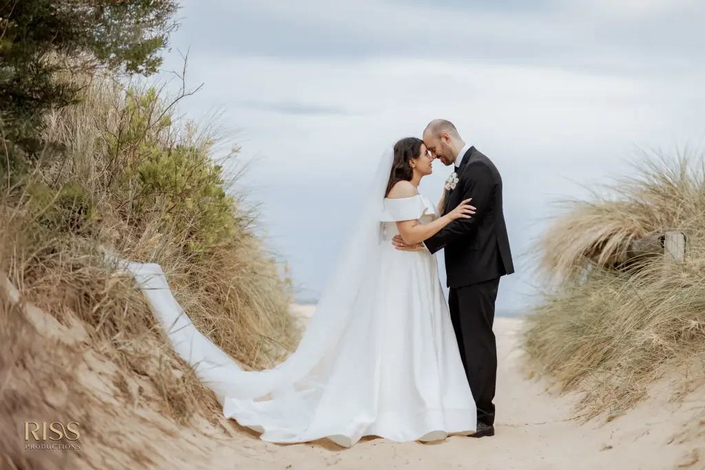 panorama-house-wedding-tania-andrew
