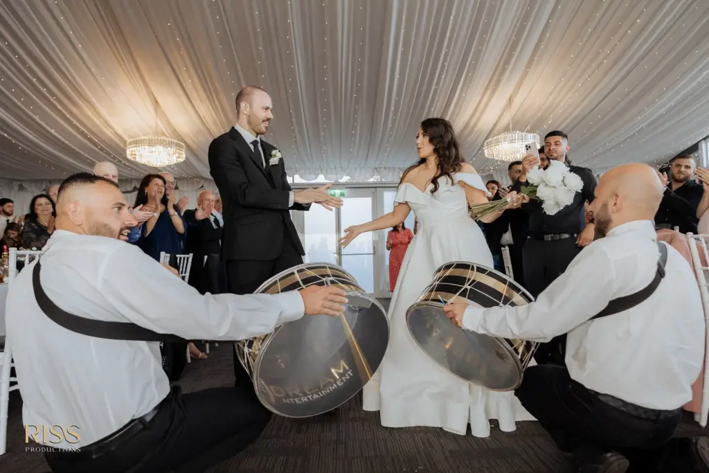panorama-house-wedding-tania-andrew