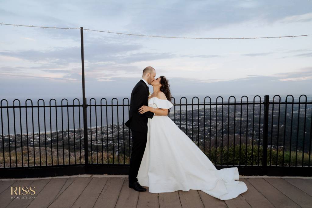 panorama-house-wedding-tania-andrew