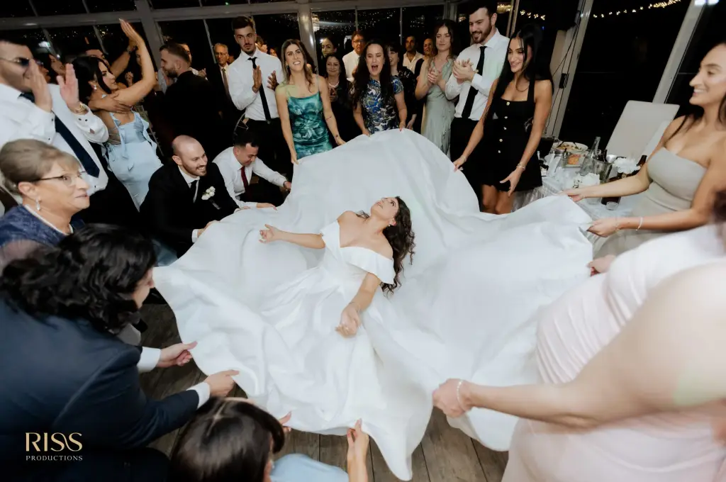panorama-house-wedding-tania-andrew