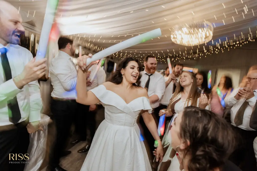 panorama-house-wedding-tania-andrew