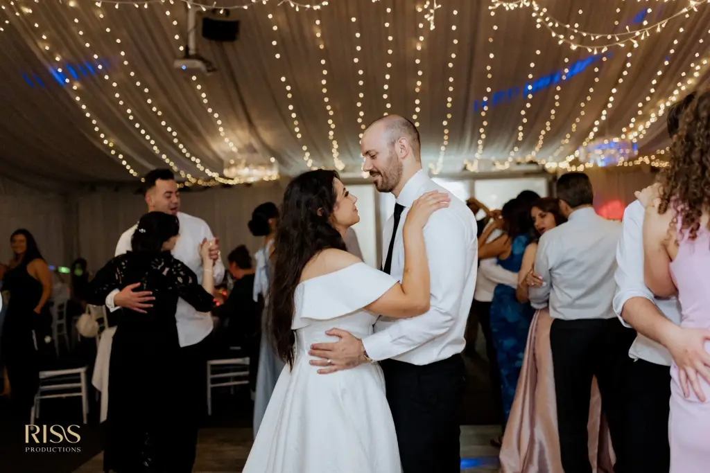 panorama-house-wedding-tania-andrew