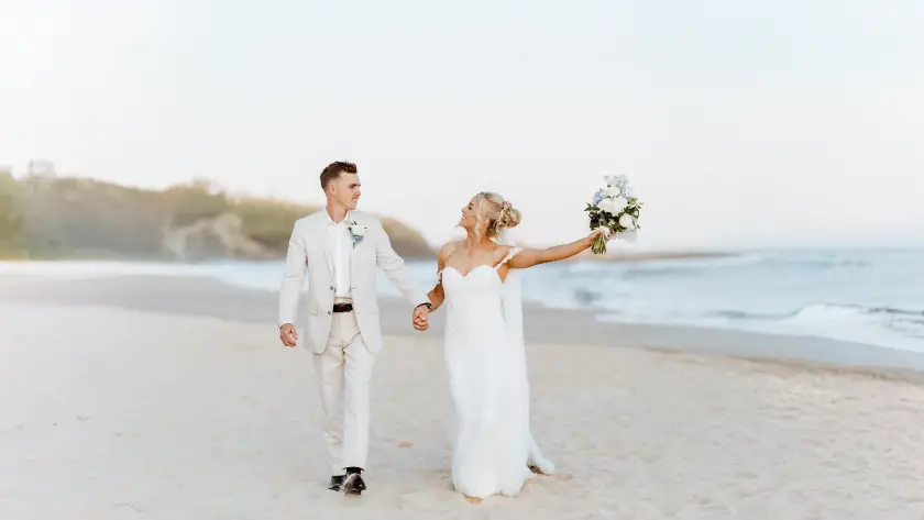 Casey-Cameron-central coast-soldiers-beach-Wedding
